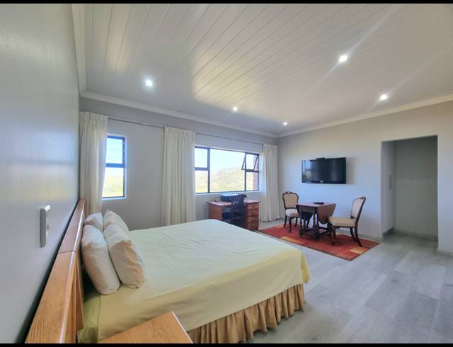 4 BEDROOM HOUSE FOR SALE IN DANA BAY